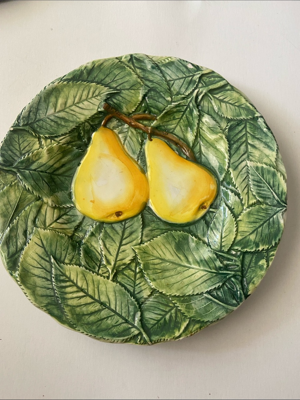 Embossed Pears Fruits DECORATIVE PLATE 8 1/8" 3-D Pattern MADE IN ITALY 10335921